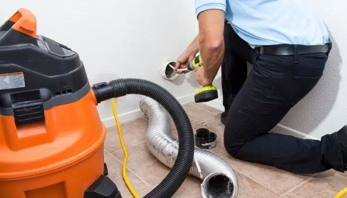 Nettoyage évacuation d'air de sèche linge